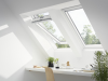 Velux Standard - felső kilincses műanyag bevonatos tetőtéri ablak
